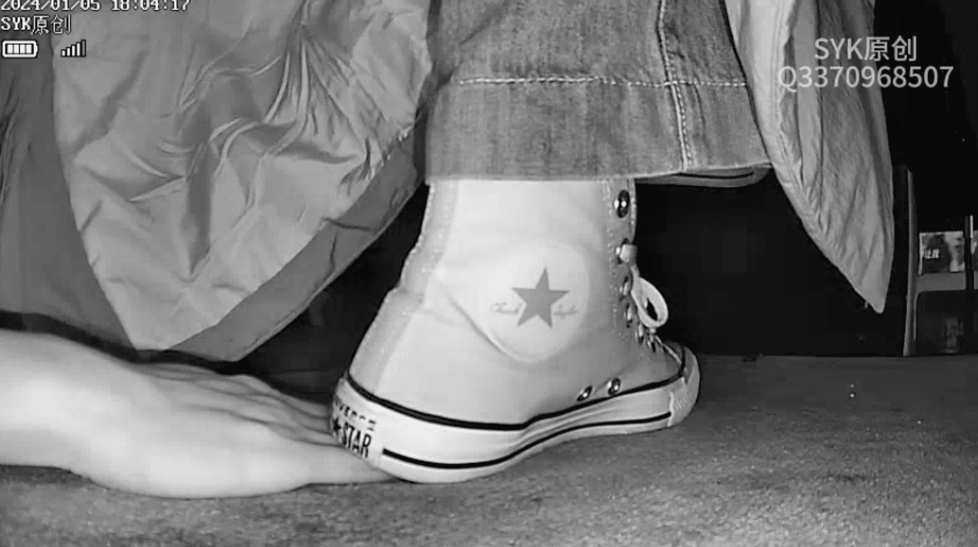 Converse High-Top Shoe + Sneaker Candid Trample on Hand