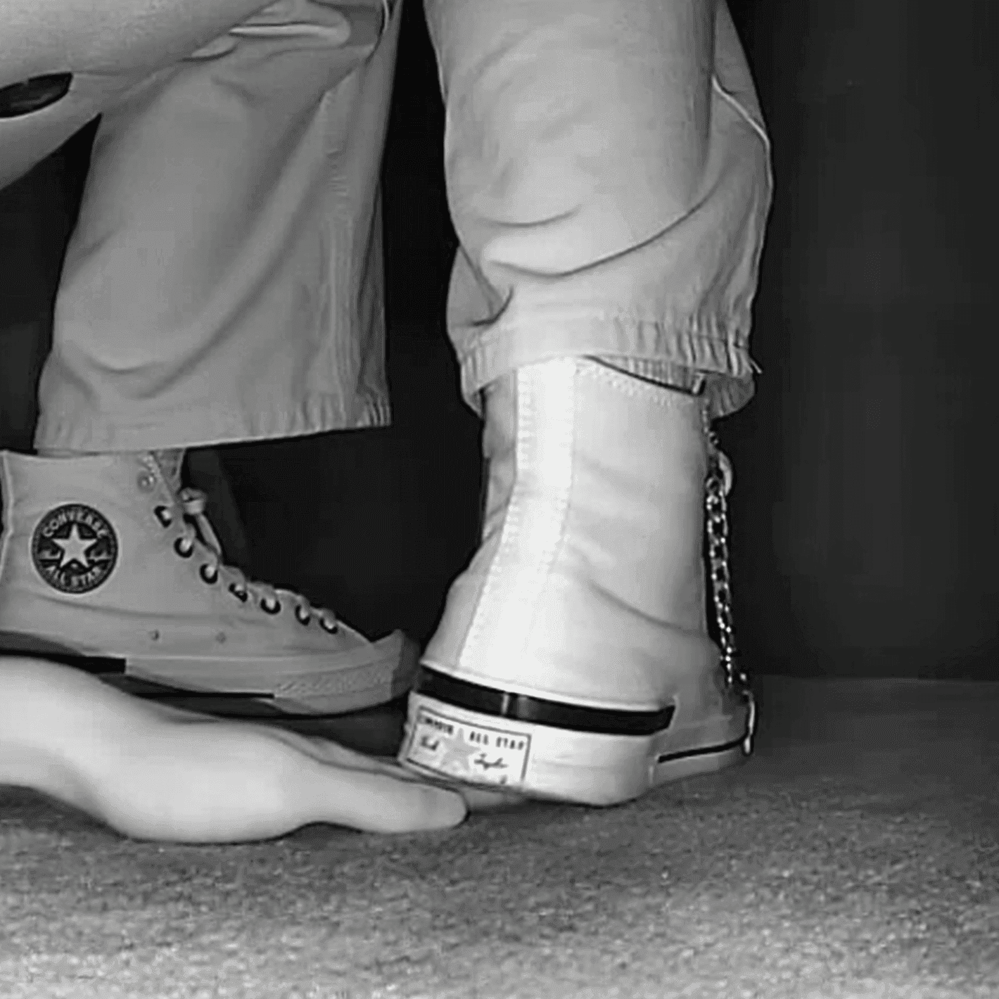 Cinema girl candid full hand trample with Converse high-top sneakers