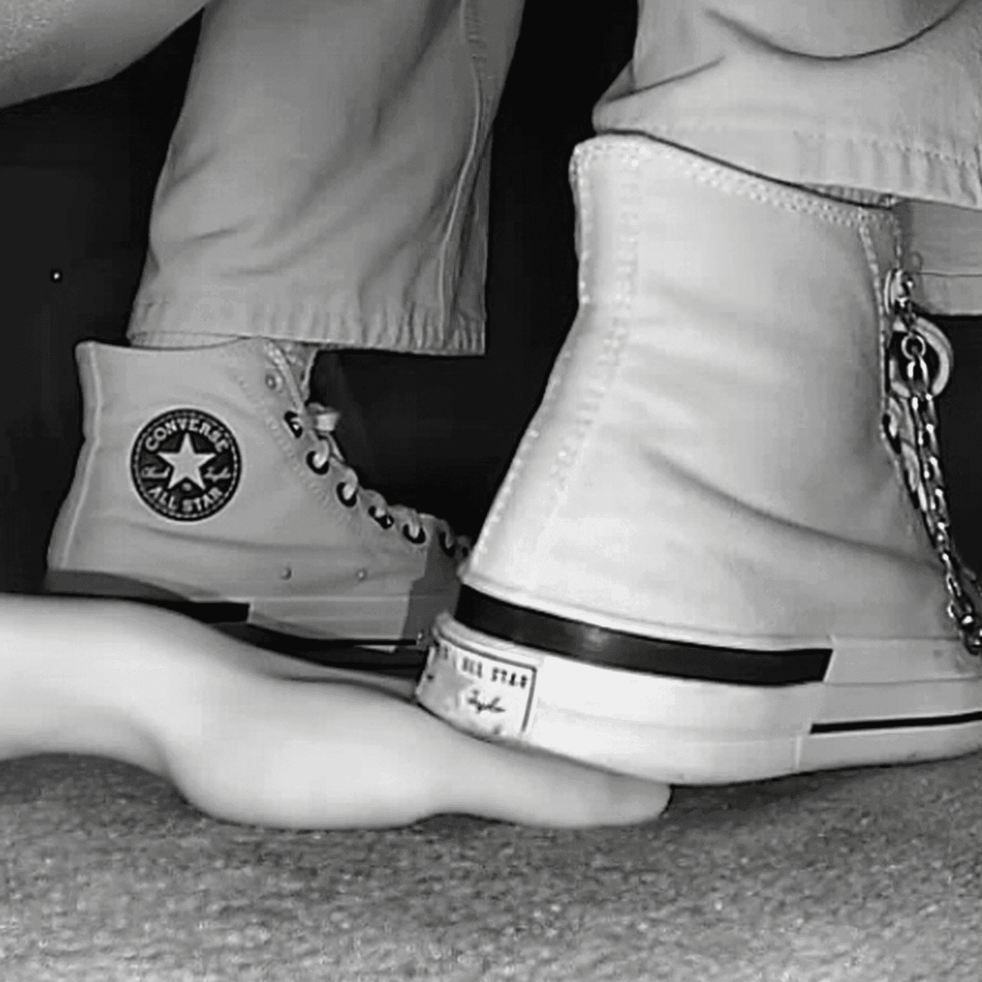 Cinema girl candid full hand trample with Converse high-top sneakers