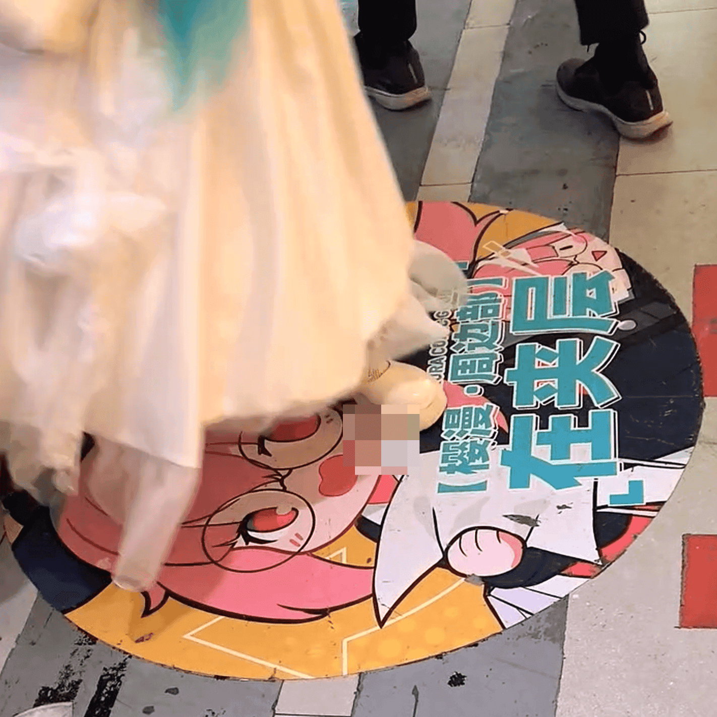 Cosplay girl in anime convention candid crush with black Converse shoes