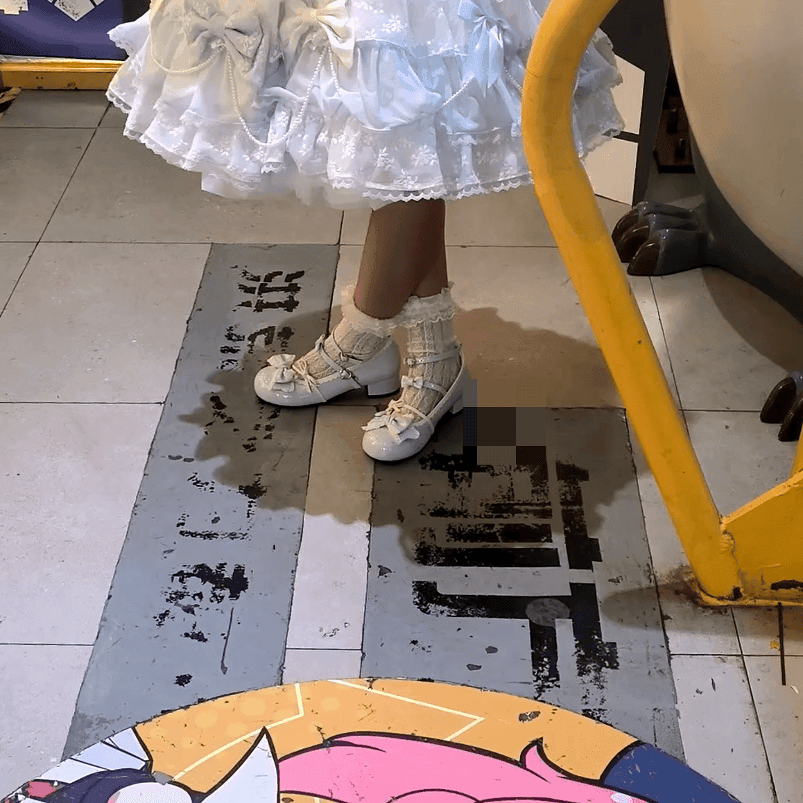 Woman in fuzzy slippers candid crush at the cinema + subway + game arcade candid crush