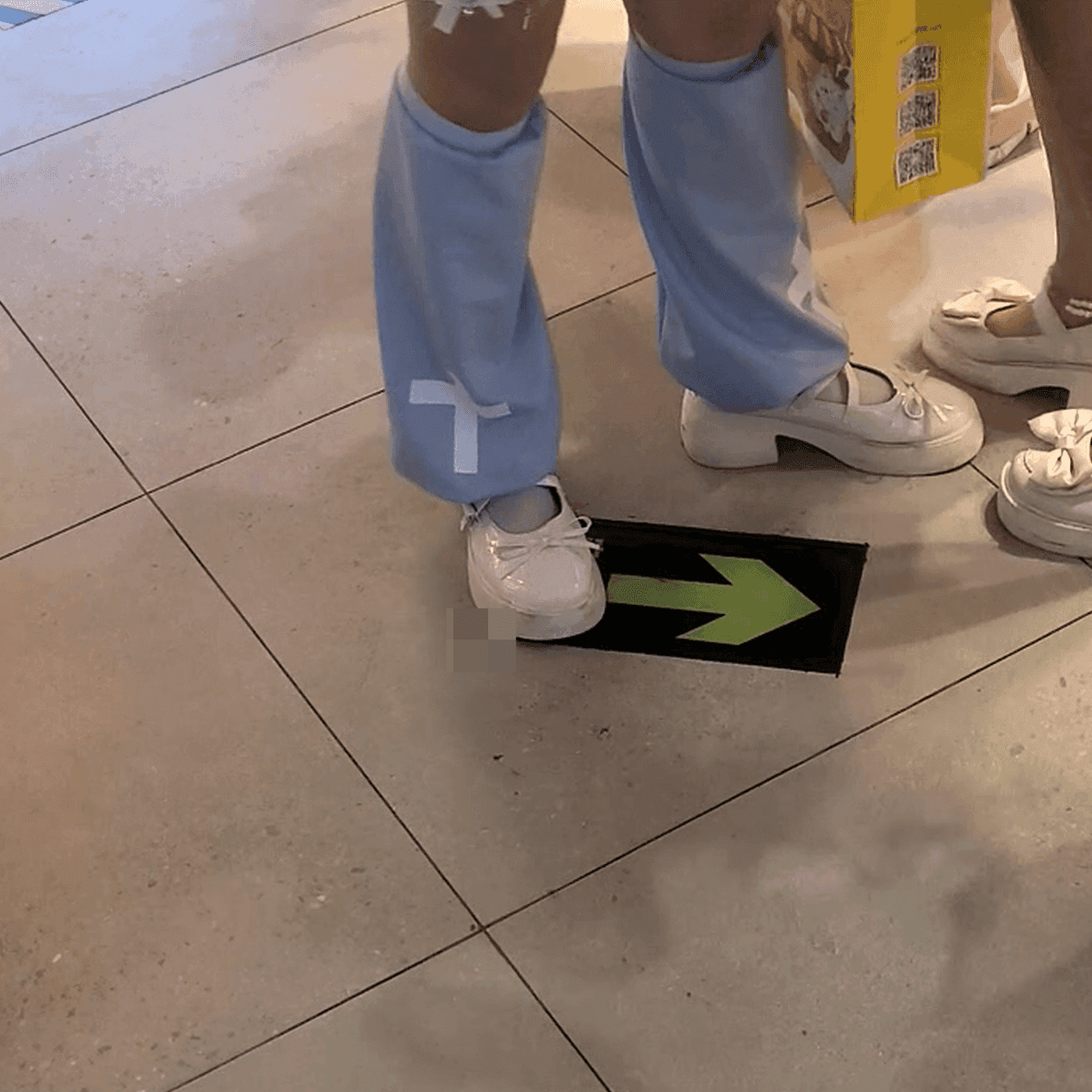 Anime convention girl black ankle boots candid crush + Cosplay girl leather shoes candid crush
