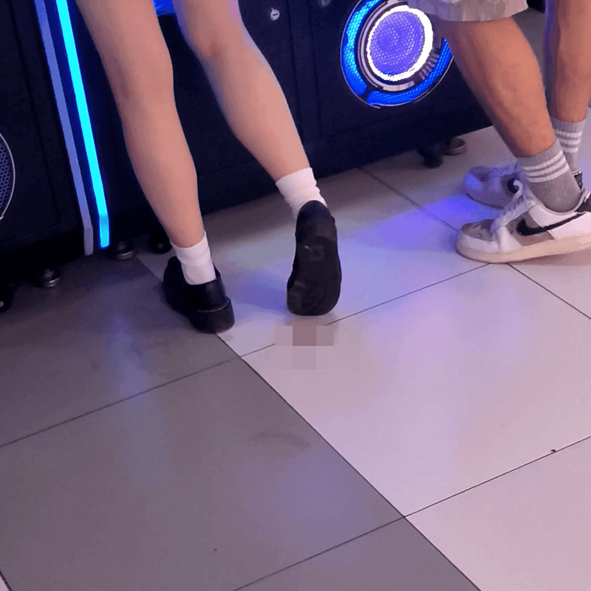 Basketball shooting machine lady in short boots and leather shoes + Dance machine lady in platform shoes candid crush
