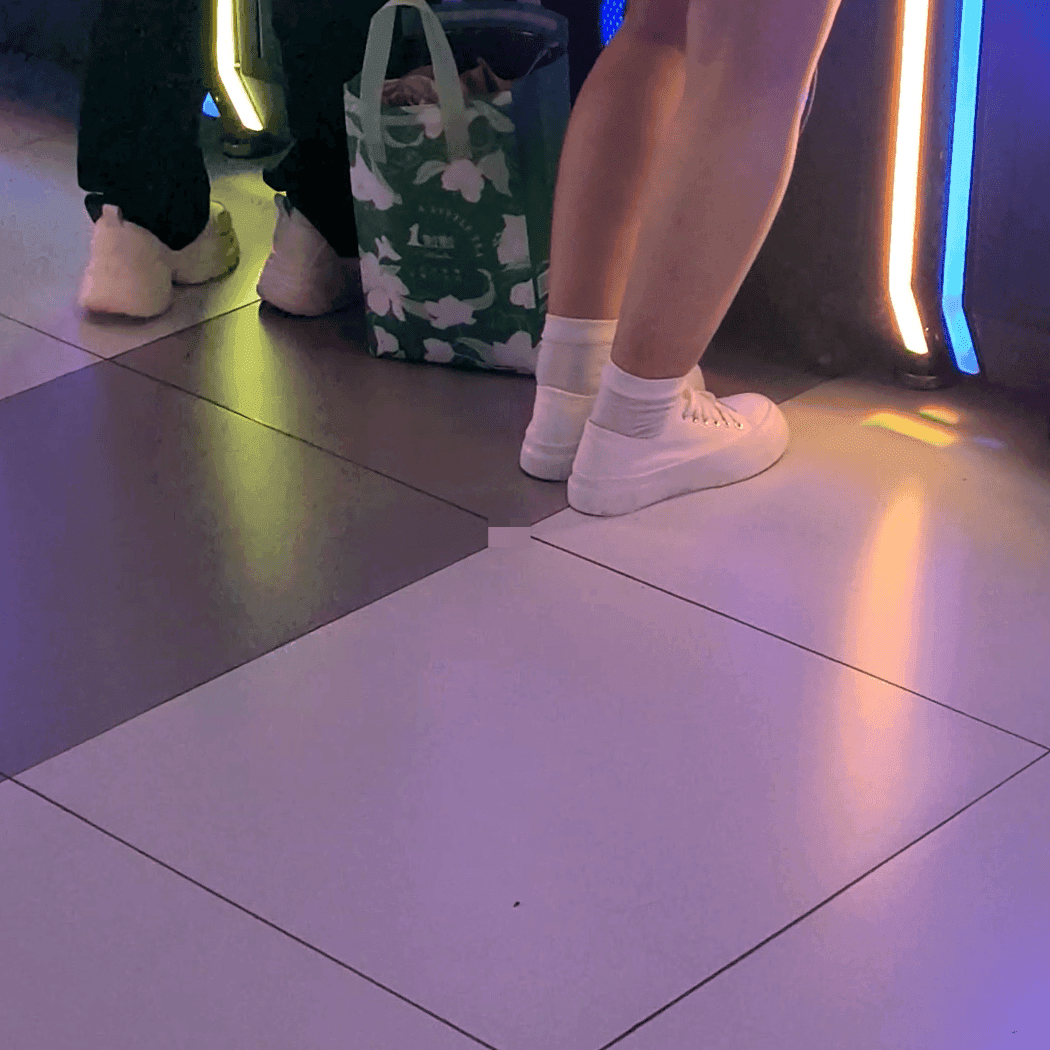 Game arcade woman in chunky heel sandals candid crush + Basketball shooting machine candid crush