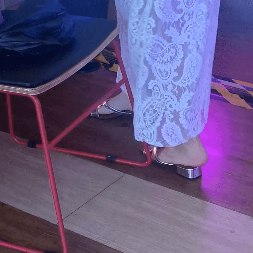 Game arcade woman in chunky heel sandals candid crush + Basketball shooting machine candid crush
