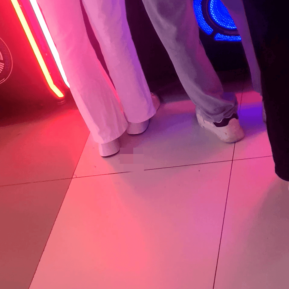 Game arcade lady in leather shoes and flats candid crush repeatedly