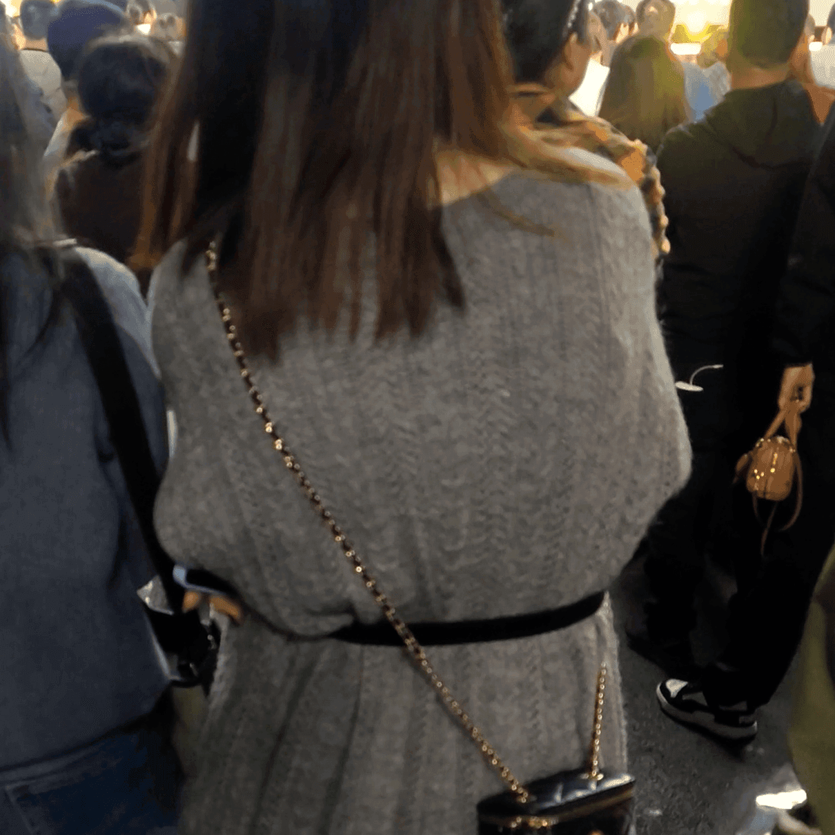 Outdoor multiple women in high heels + Martin boots + Knee-high boots candid crush