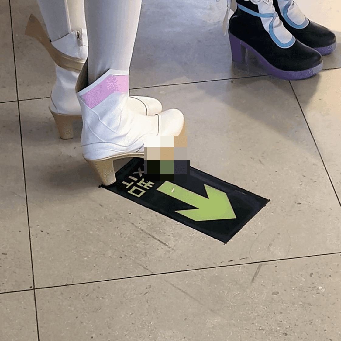 Anime convention cosplay lady in chunky-heeled leather shoes and ankle boots candid crush