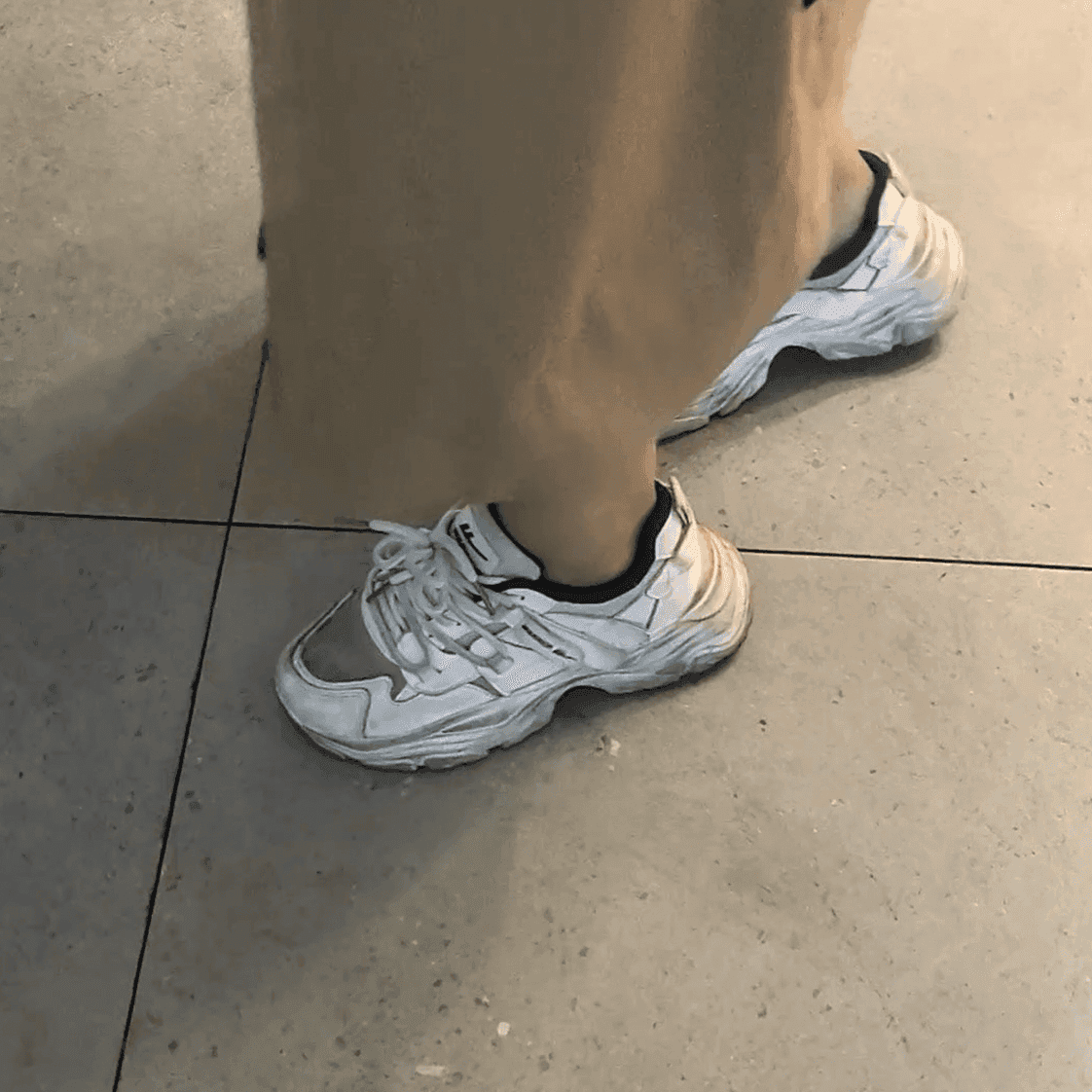 Anime convention cosplay lady in chunky-heeled leather shoes and ankle boots candid crush