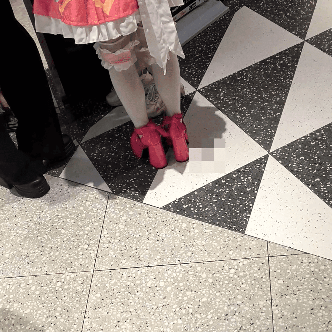 Anime convention cosplay lady in chunky-heeled leather shoes and ankle boots candid crush