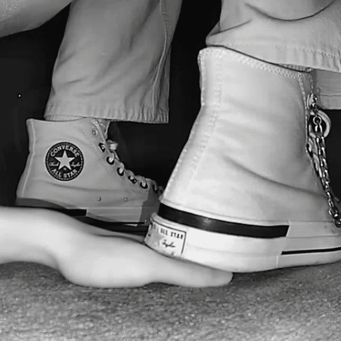 Cinema girl candid full hand trample with Converse high-top sneakers