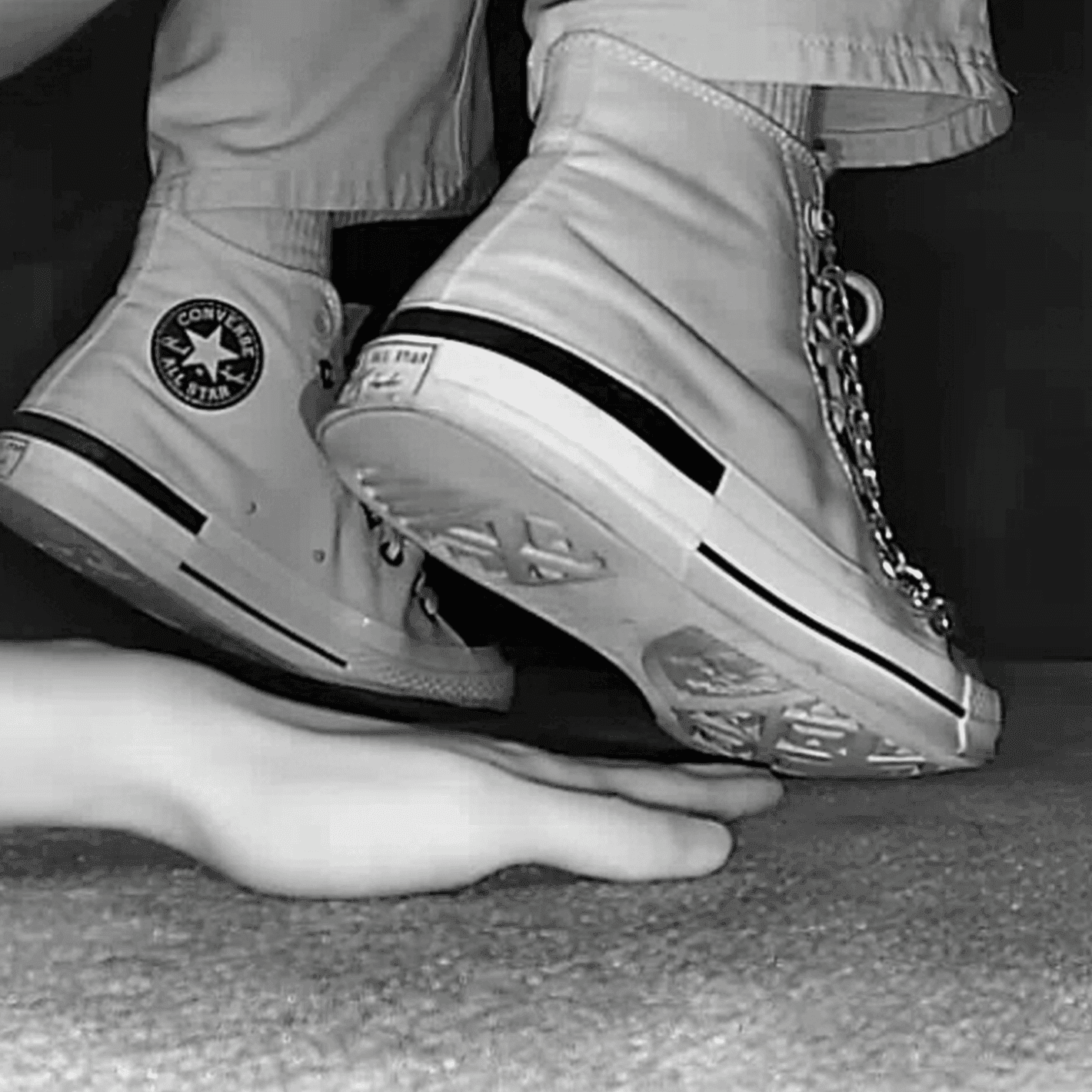 Cinema girl candid full hand trample with Converse high-top sneakers