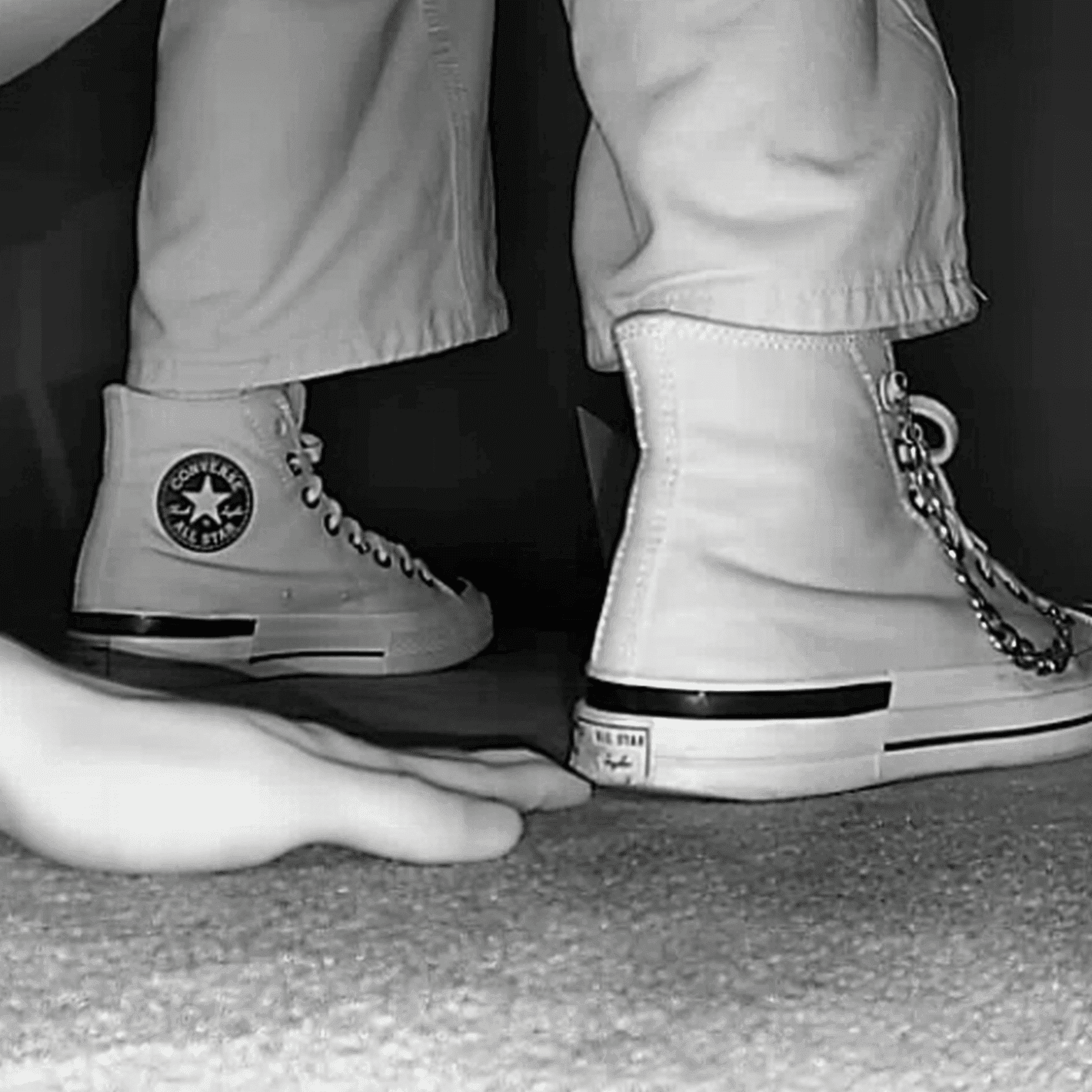 Cinema girl candid full hand trample with Converse high-top sneakers