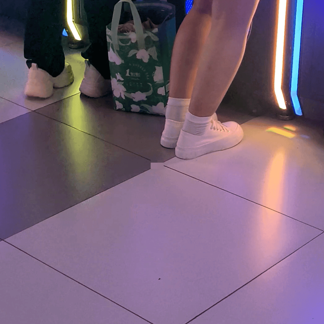Game arcade woman in chunky heel sandals candid crush + Basketball shooting machine candid crush
